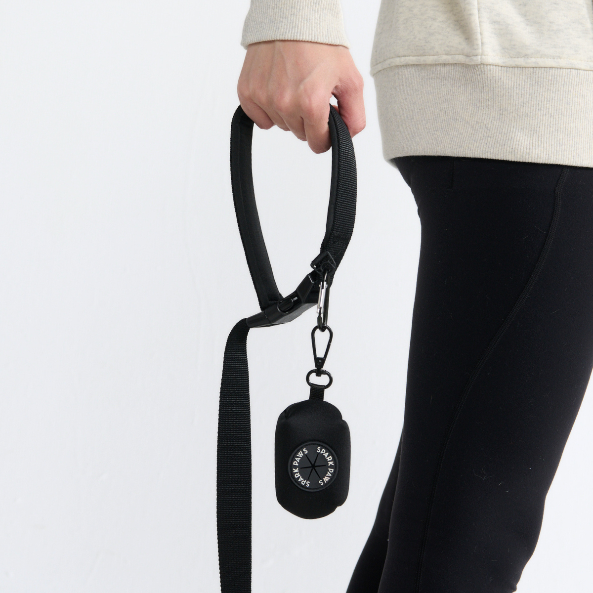 Multipurpose Seatbelt Handsfree Leash & Poop Bag Holder Set - Image 30
